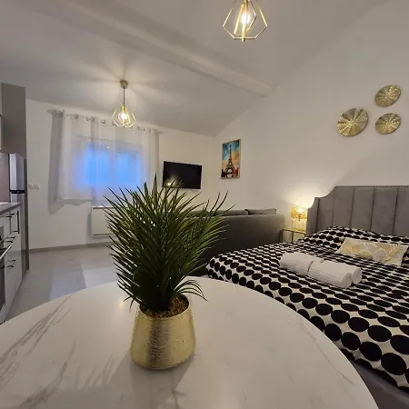 Tendance Chic - Aeroport - Metro 14 Apartamento
